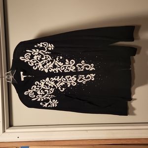 Christopher & Banks black and cream zip front sweater